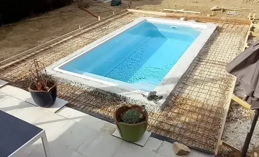 Création allée en béton balayé sur Orange